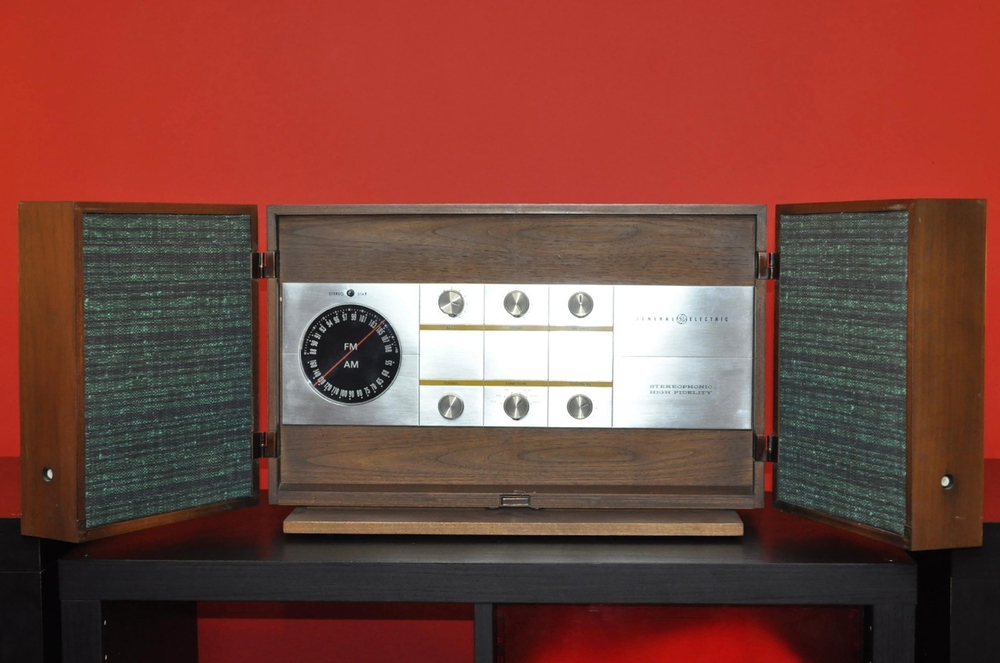 FM приемник General Electric t-1500A fm