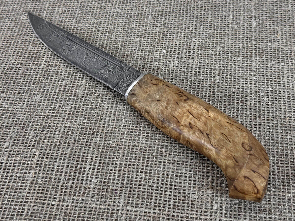 Финский нож Пуукко, дамасская сталь, рукоять карельская берёза
