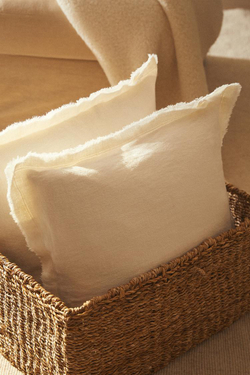 ZARA HOME ЛЬНЯНОЙ ЧЕХОЛ НА ПОДУШКУ С КИСТОЧКАМИ, ЭКРЮ