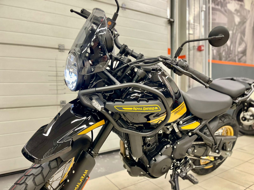 Royal Enfield Himalayan 450 Hanle Black (Premium)
