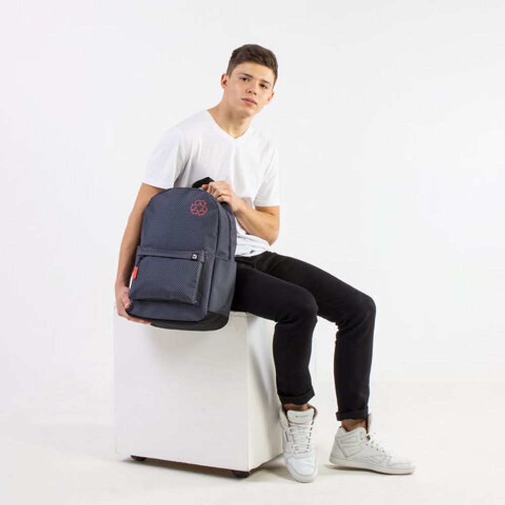 Рюкзак BRAUBERG ENERGETIC универсальный, эргономичный, "Recycle", черный, 43х30х16 см, 270796