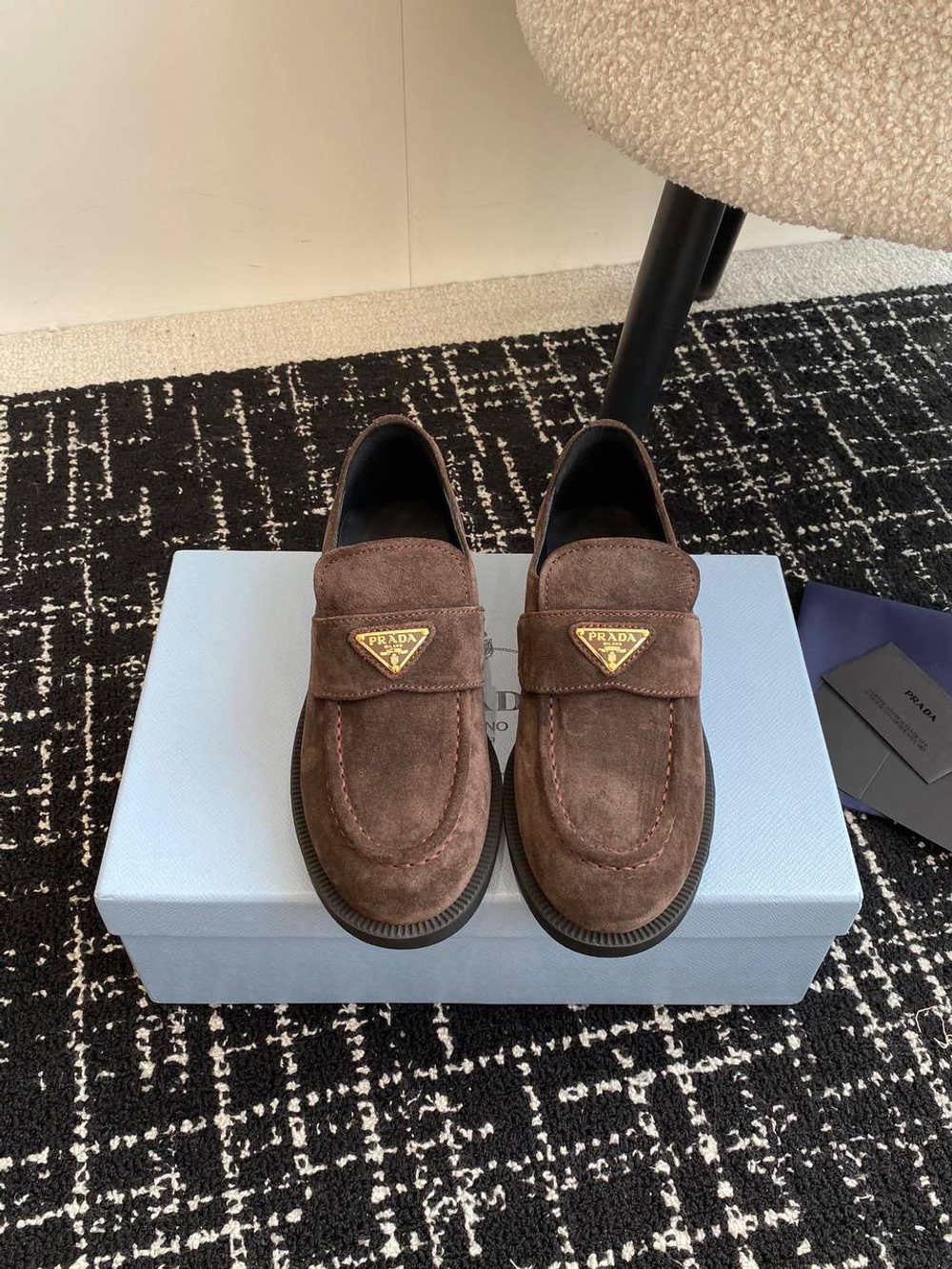 Лоферы Prada