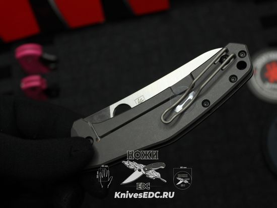 Складной нож Spyderco Spydiechef 211TIP c клинком из стали LC200N Rustproof Steel, рукоять титан