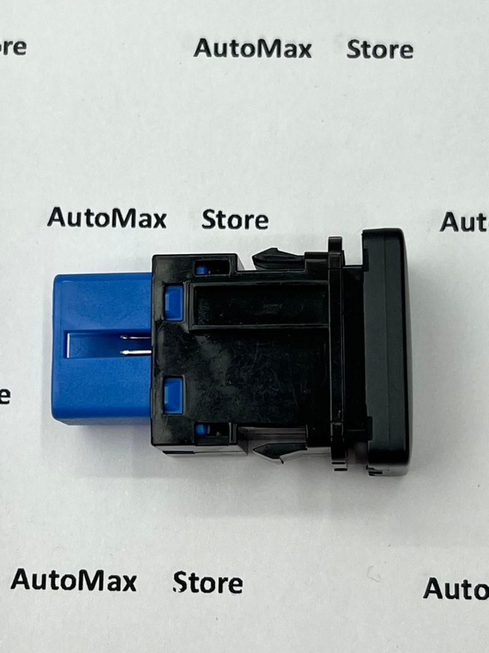 Кнопки открывания багажника Mitsubishi Outlander. 8616A010. Оригинал.