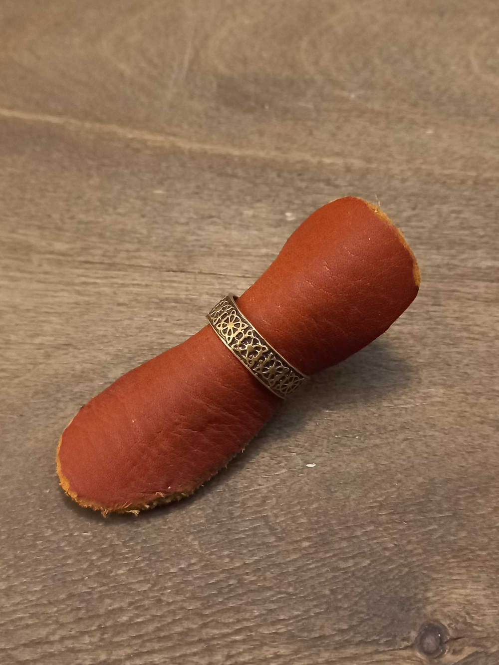 Кольцо. Древний узор