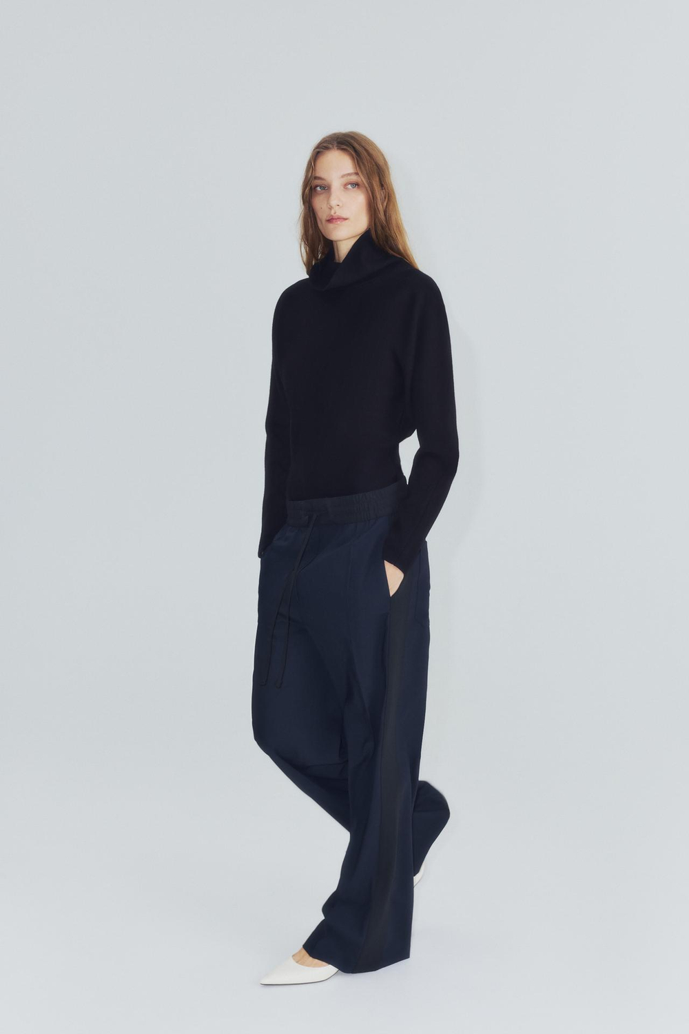 ZARA БРЮКИ С ПОЛОСАМИ ПО БОКАМ — ZW COLLECTION, МОРСКОЙ СИНИЙ