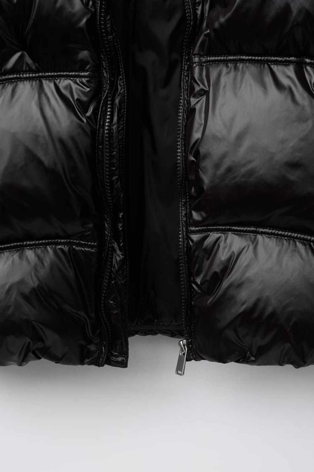 ZARA БЛЕСТЯЩИЙ ПУХОВИК 50% ПЕРА И 50% ПУХА WATER REPELLENT, ЧЕРНЫЙ