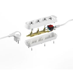 Удлинитель электрический ЭРА UDL-16-315-ES Greenline 3 розетки с заземлением с выключателем 1,5м ПВС 3x1мм2 | Электротовары