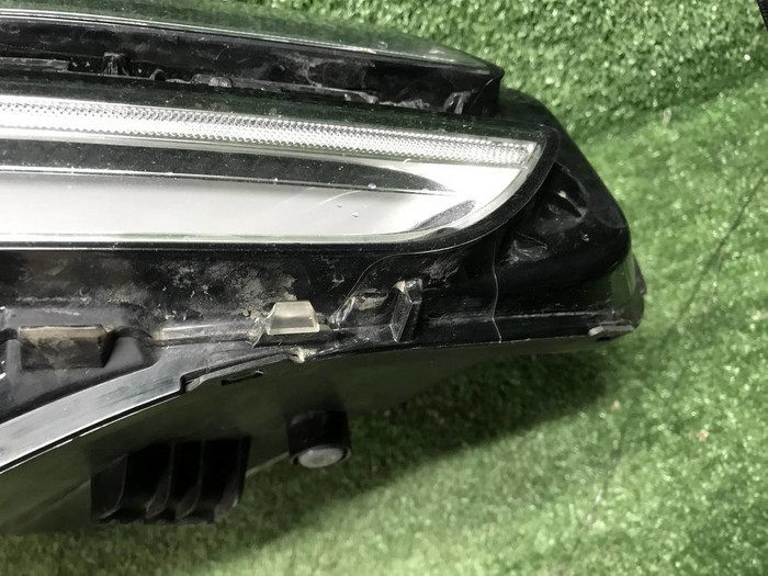 Фара правая Genesis G70 (2020-н.в.) LED