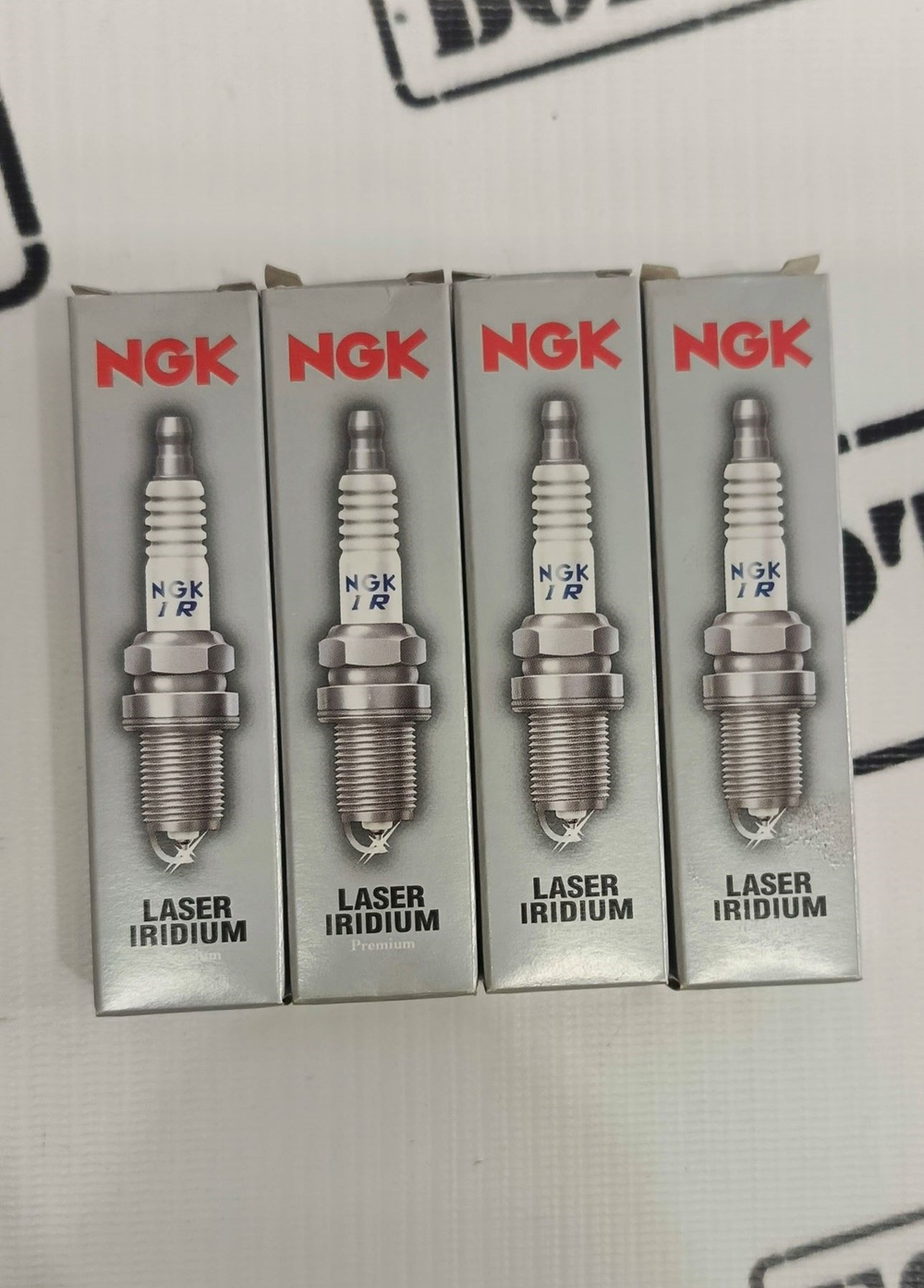 Свечи NGK 94124 комплект 4шт