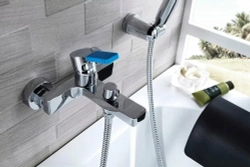 Смеситель для ванны с душем Lemark Aura LM0614C с коротким изливом, керамический дивертор