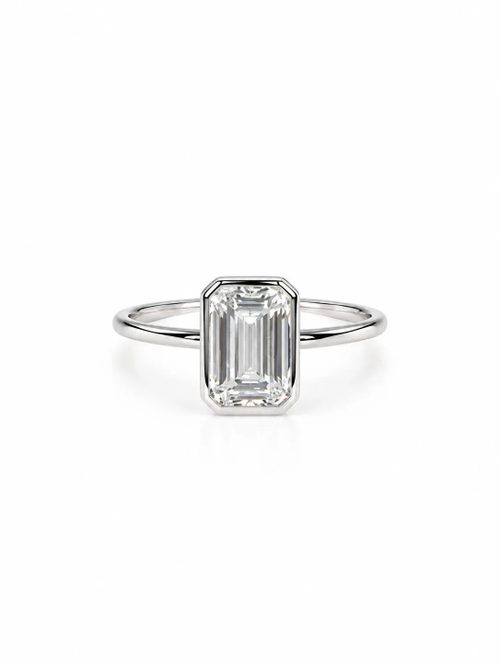 Кольцо с багетным цирконием