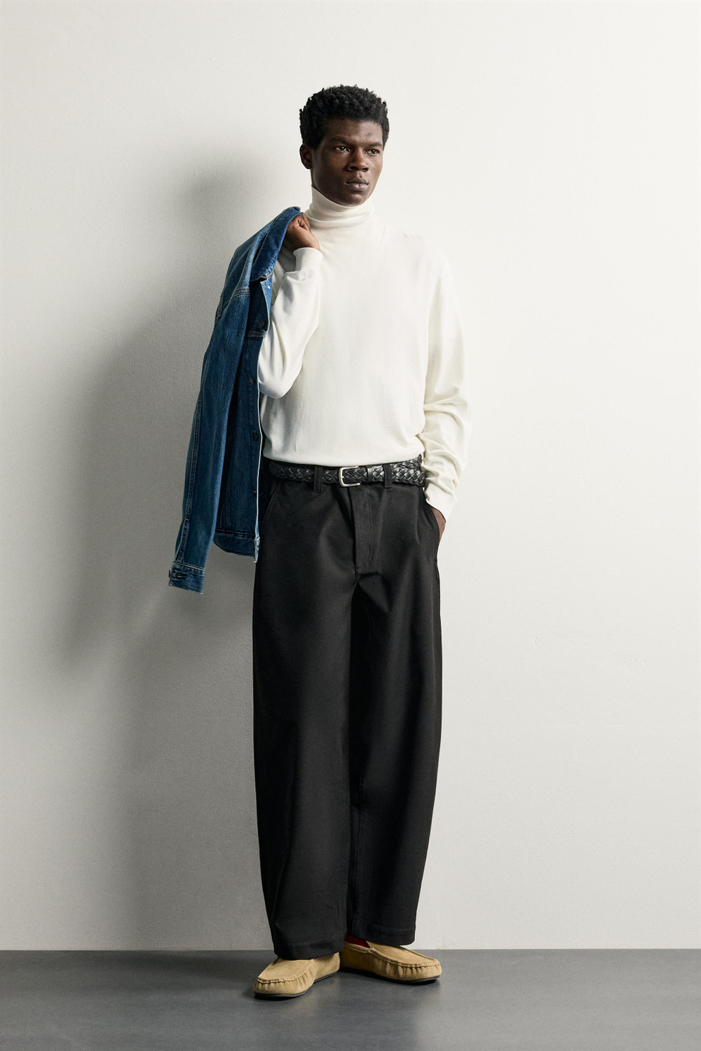 БАЗОВЫЙ СВИТЕР С ВЫСОКИМ ВОРОТНИКОМ — ZARA