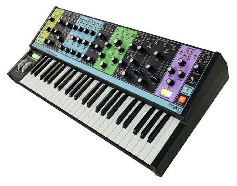 Moog Matriarch