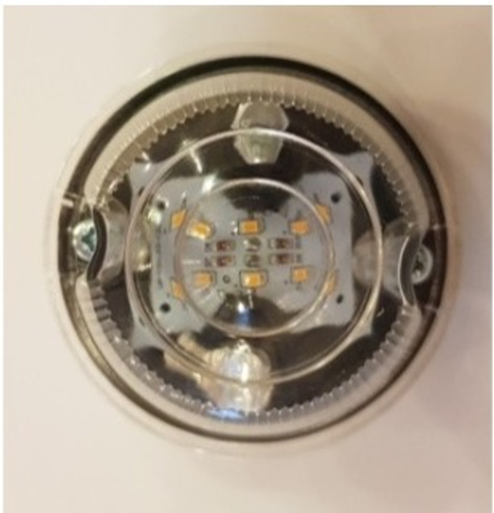Повторитель поворота УП101-6LED-12в универсальный с пыльником, прозрачный рассеиватель