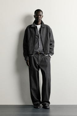 ZARA БРЮКИ ЧИНОС RELAXED FIT СО СКЛАДКАМИ, СЕРЫЙ