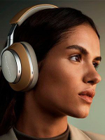 Bowers & Wilkins Px8