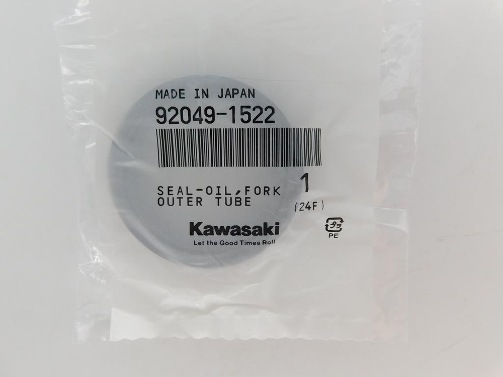 сальник вилки Kawasaki Ninja ZX-14R ZZR1400 1400GTR ZX-10R Versys 1000 92049-1522