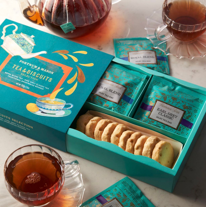 Fortnum & Mason Tea & Biscuit Gift Set подарочный набор чай и печенье, английский чайный набор 150г