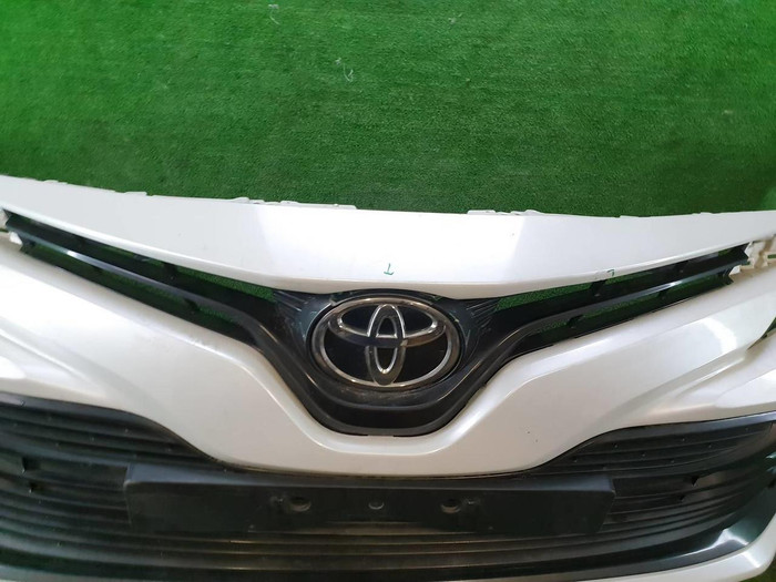 Бампер передний Toyota Camry 8 XV70 17-21 В сборе