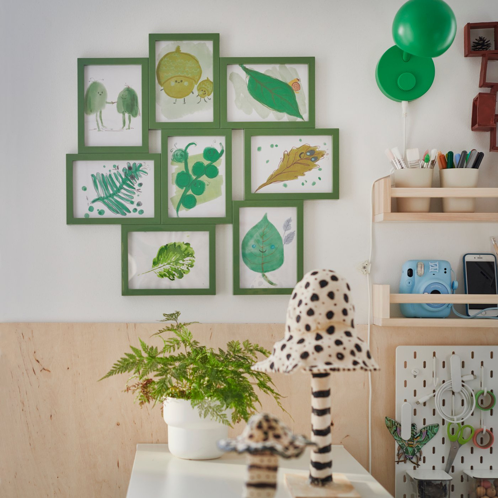 IKEA VÄXBO  (ИКЕА ВЭКСБО)  -  Мультирамка на 8 фото - зелёная 13x18 см