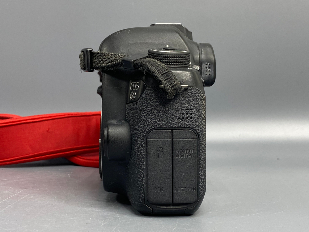 Canon EOS 6D 162.000 кадров