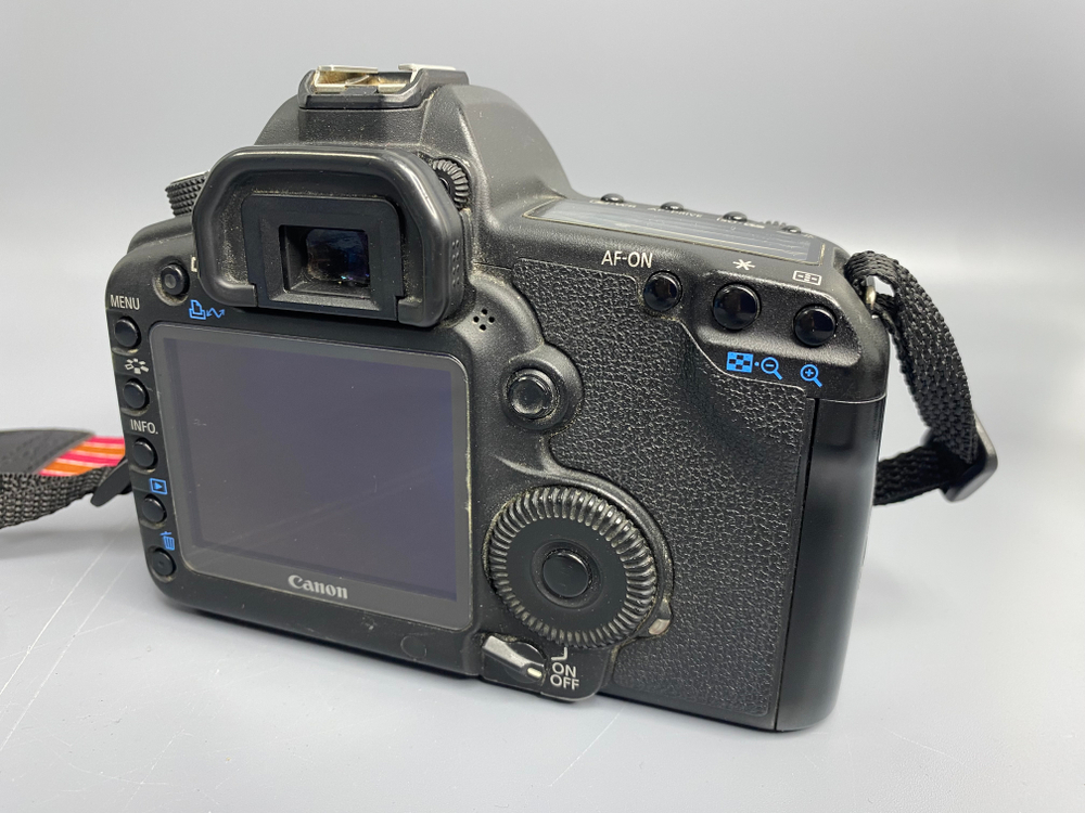 Canon EOS 5D Mark II 44.500 кадров