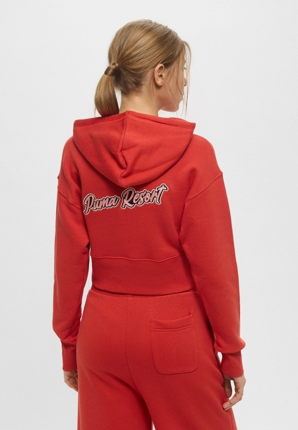 Толстовка женская PUMA PREMIUM ESS Relaxed Graphic Hoodie