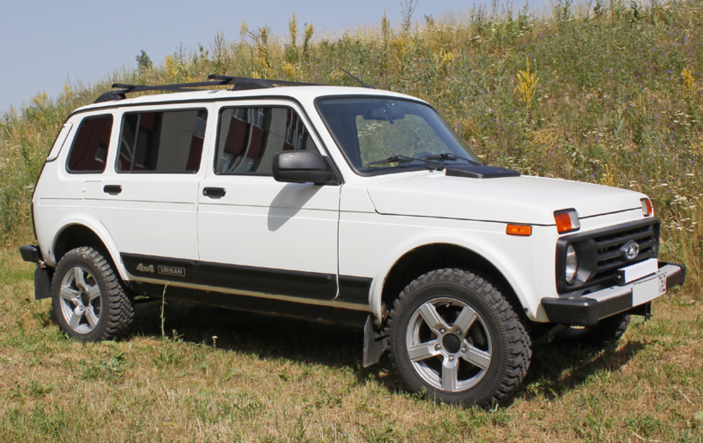 Рейлинги чёрные для Нива 4x4/Легенд (5 дв)