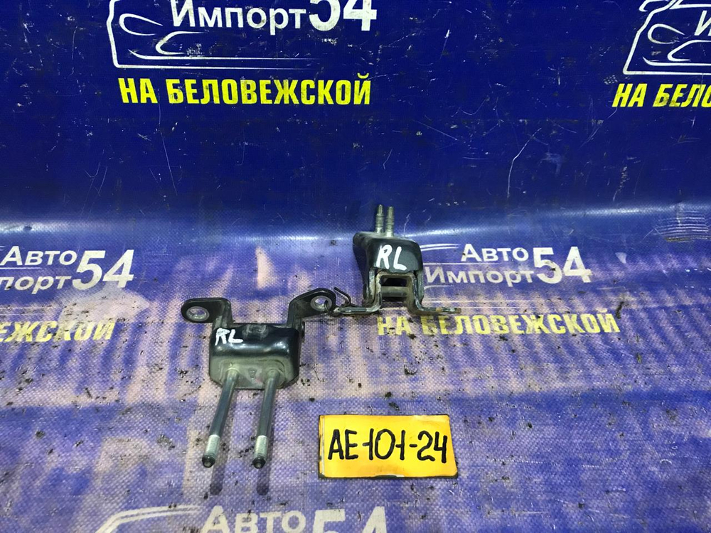 Петля двери задней левой TOYOTA MARINO 1992