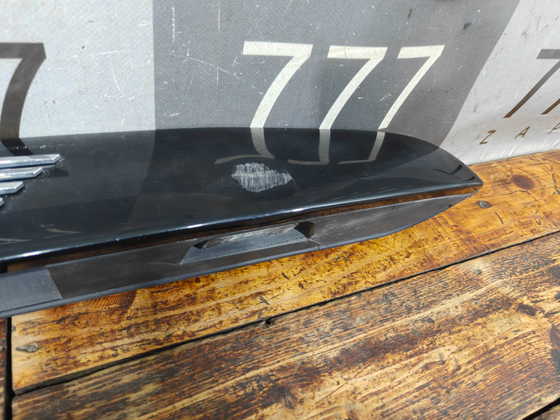 Накладка крышки багажника MINI Hatch (F55/F56) 18-24 Б/У Оригинал 51137489752