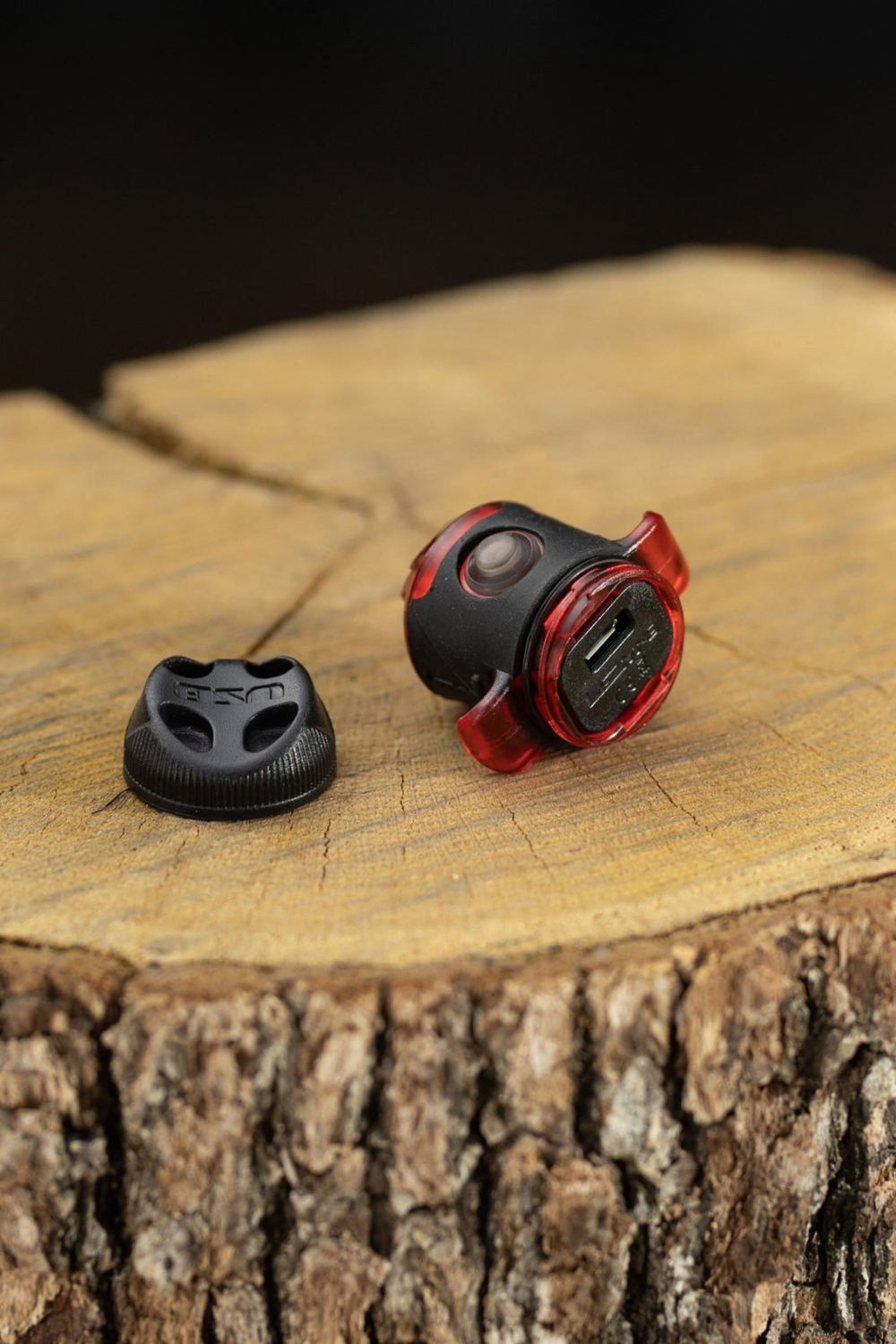Фонарь задний Lezyne Femto USB Rear Black — One Size 1-LED-31R-V104