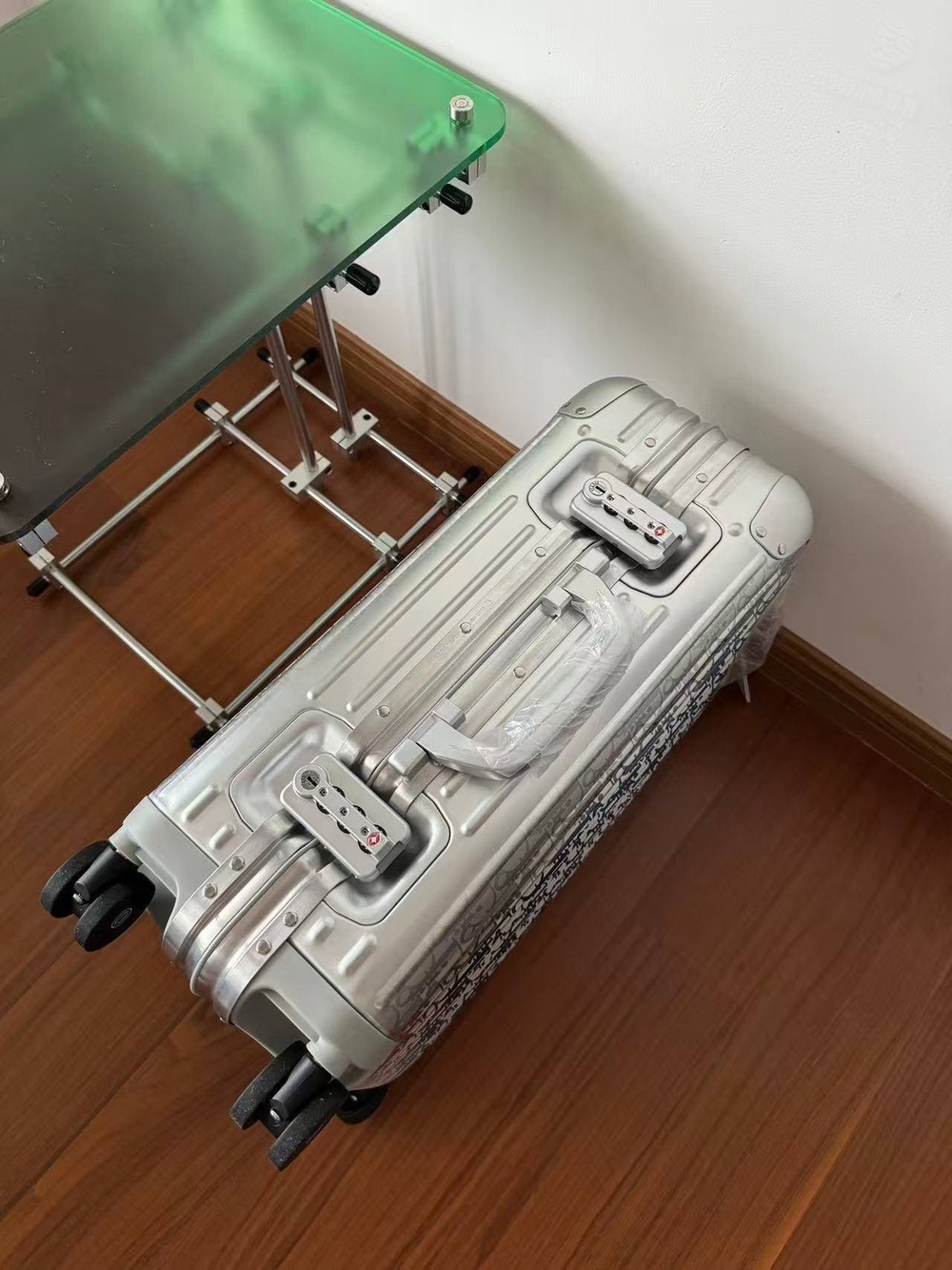Дорожный чемодан Rimowa x DIOR