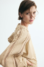Куртка из смеси льна с кружевной лентой - H&M