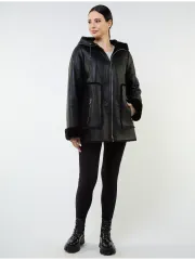 Дубленка натуральная зимняя с капюшоном