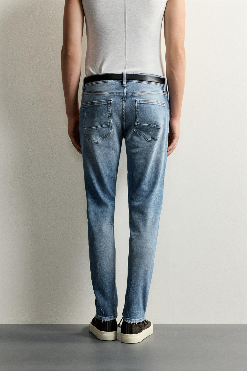 ДЖИНСЫ SKINNY С РАЗРЕЗАМИ — ZARA
