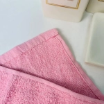 Полотенце махровое 70*140см «Vivien» цвет розовая гвоздика 10110 плотность 400гр/м2 с петелькой-подвесом