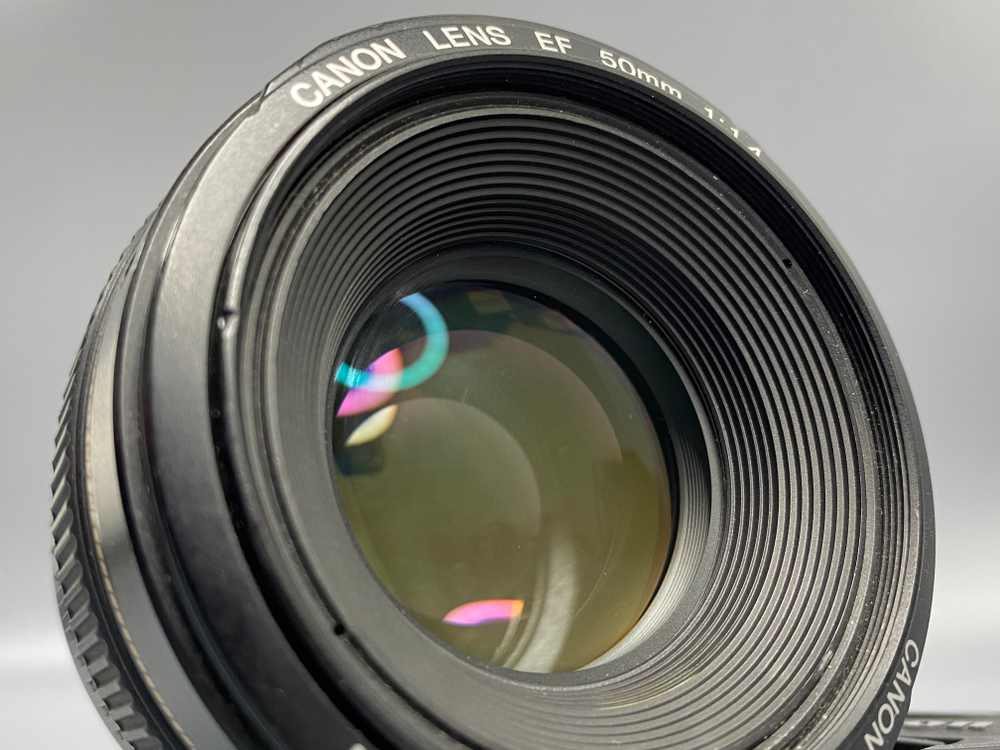 Canon EF 50mm 1.4 Плохо крутит кольцо MF