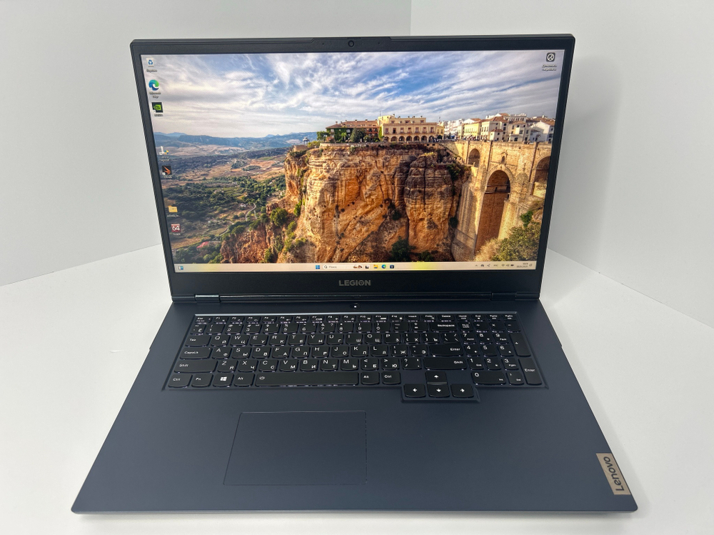 Ноутбук Lenovo Legion 5 17ACH6 (82K0008JRU) 17.3"/AMD Ryzen 5 5600H/RAM 8GB/SSD 512GB/ GeForce RTX 3050 4GB/1920*1080/IPS/Windows 11/Подсветка кл-ры: LED/Черный. Состояние: C1