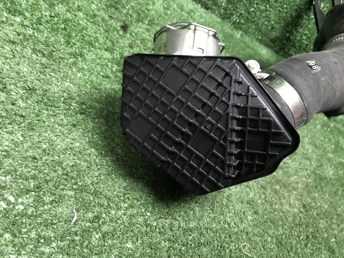 Патрубок интеркулера Geely Coolray (2019-н.в.)