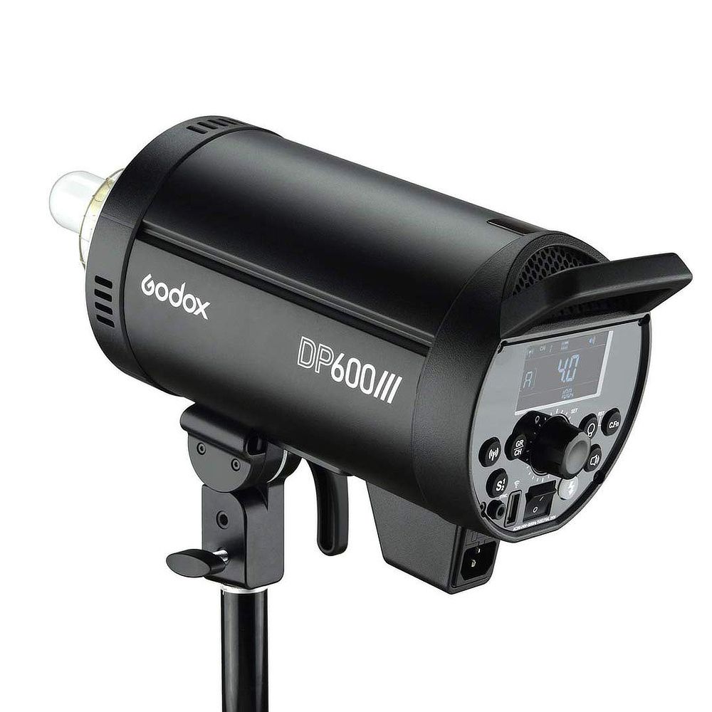 Студийная вспышка Godox DP600III
