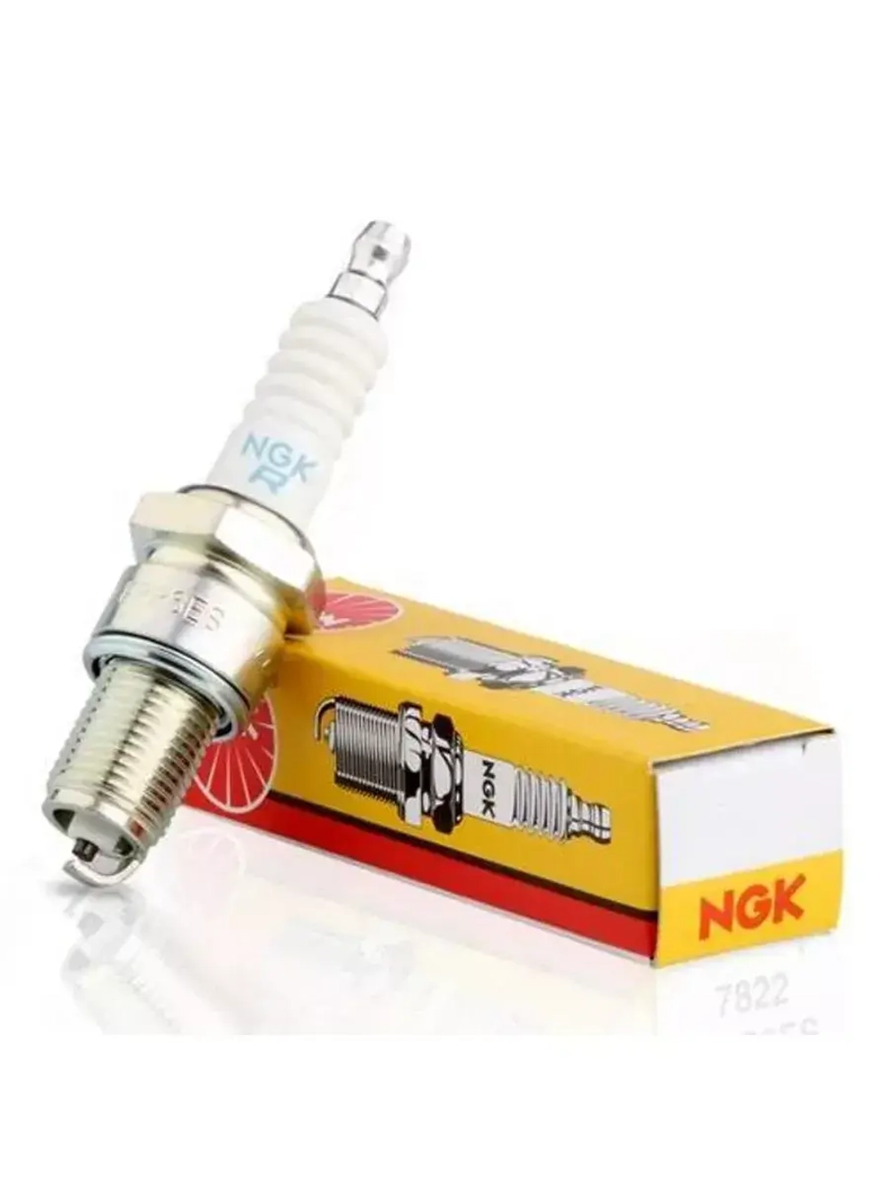 Свеча зажигания CR10E