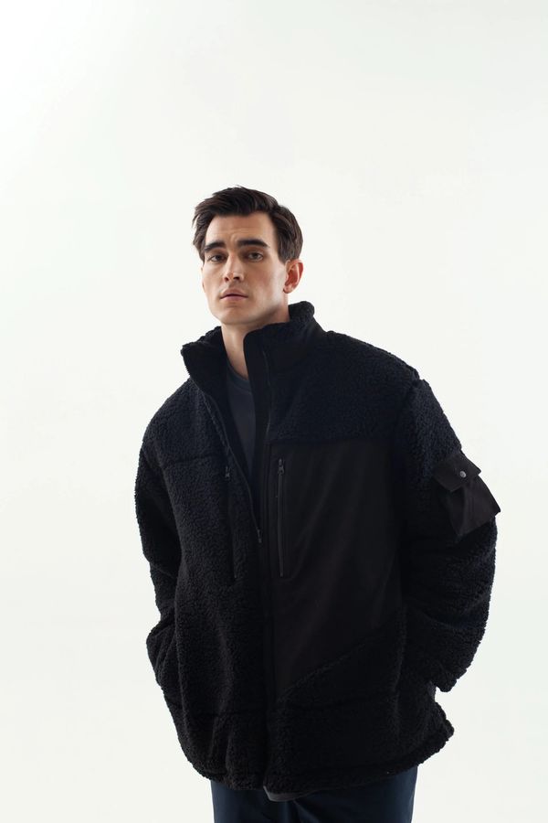 Куртка Fleece Nomad Черная - фото 2