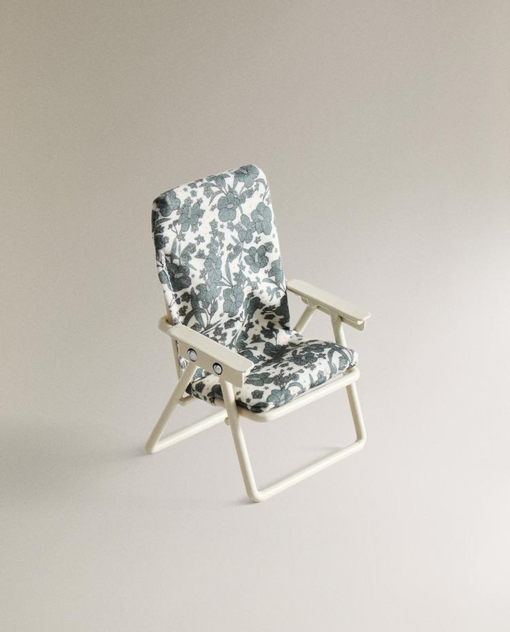 ZARA HOME ДЕТСКИЙ НАБОР ИГРУШЕК ПЛЯЖНАЯ МЕБЕЛЬ, РАЗНОЦВТНЫЙ