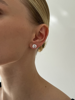 Серьги пусеты Rêve White 9 мм