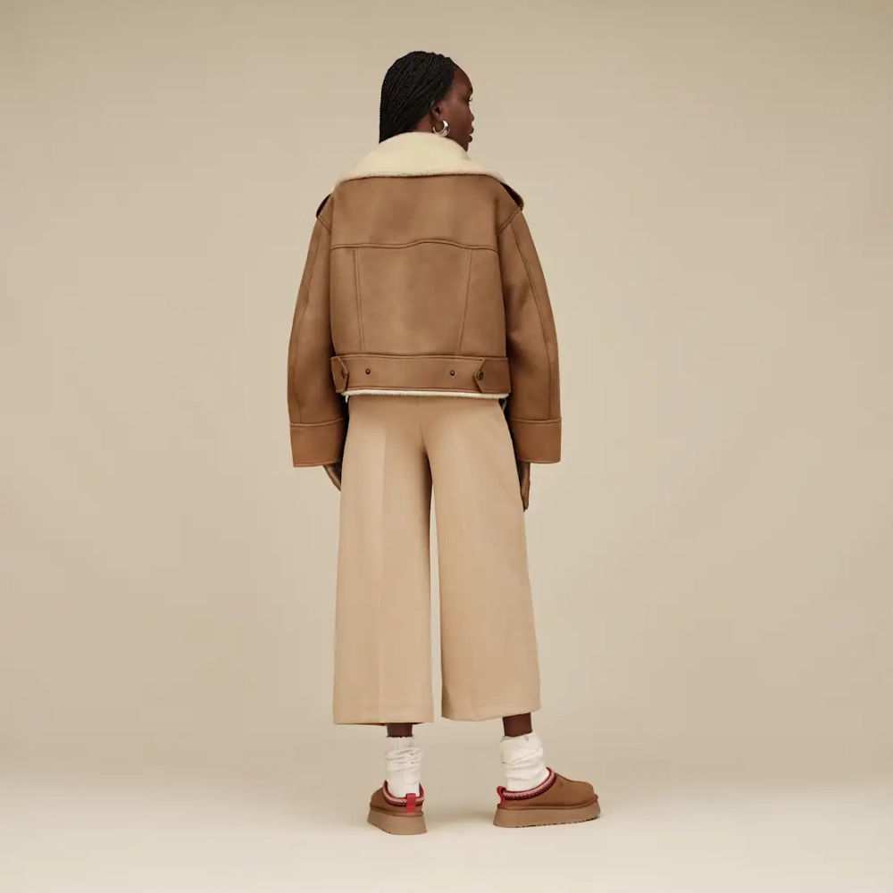 UGG Байкерская куртка Finnian LuxeFluff, каштановый