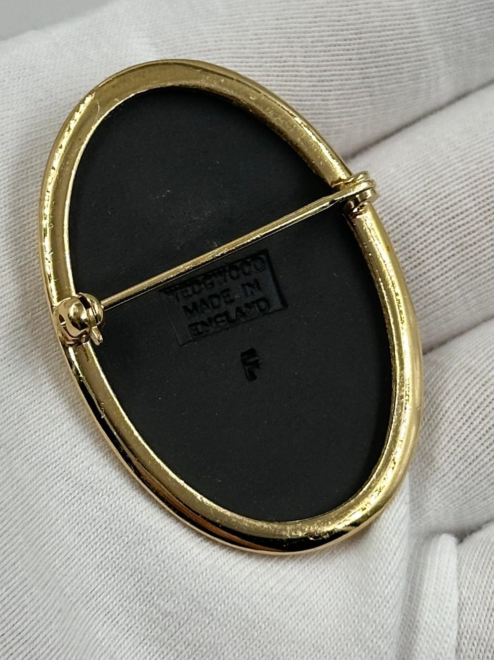 Брошь Wedgwood чёрная