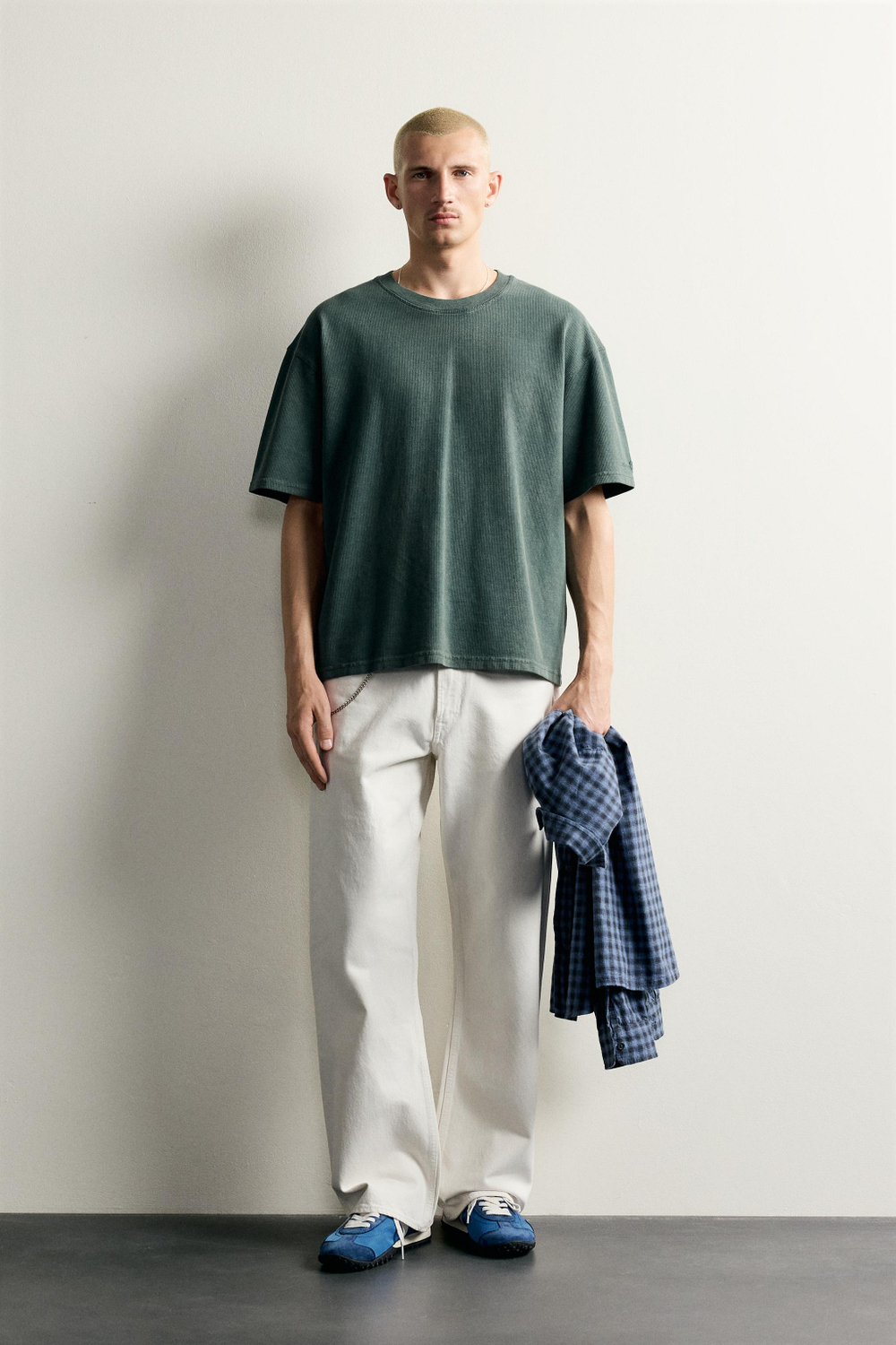 ФУТБОЛКА ИЗ РИФЛЕНОГО ТРИКОТАЖА С ЭФФЕКТОМ ПОТЕРТОСТИ — ZARA