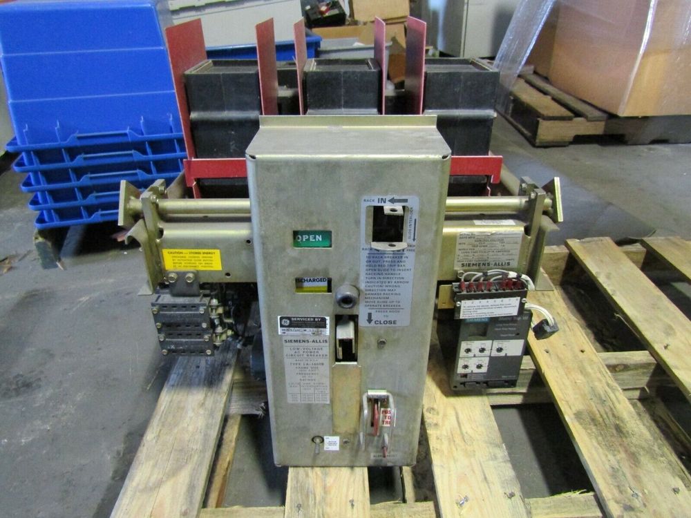 LA1600BLSI LOW VOLTAGE CIRCUIT BREAKER
