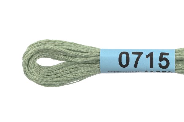 Мулине Gamma 100% хлопок, цв.0715 св.зеленый, 24 мотка по 8 метров